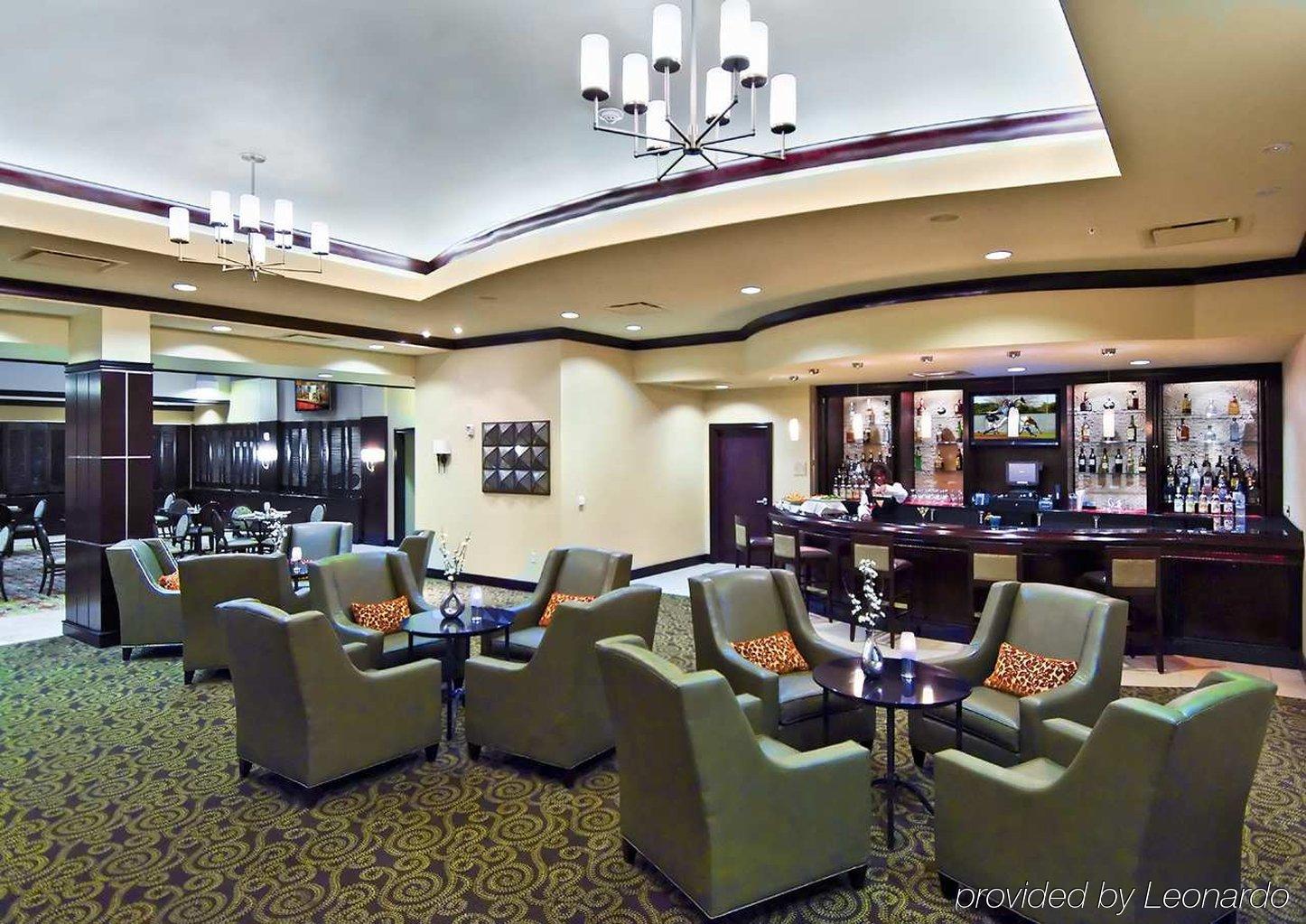 เอมบาสซีสวีทแทมปา แบรนดัน โฮเต็ล Hotel Heartland ร้านอาหาร รูปภาพ