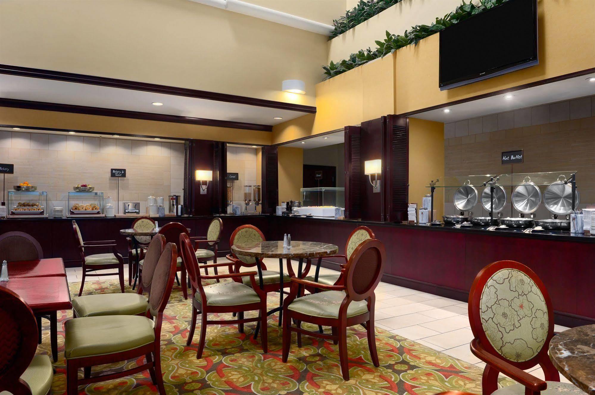 เอมบาสซีสวีทแทมปา แบรนดัน โฮเต็ล Hotel Heartland ภายนอก รูปภาพ